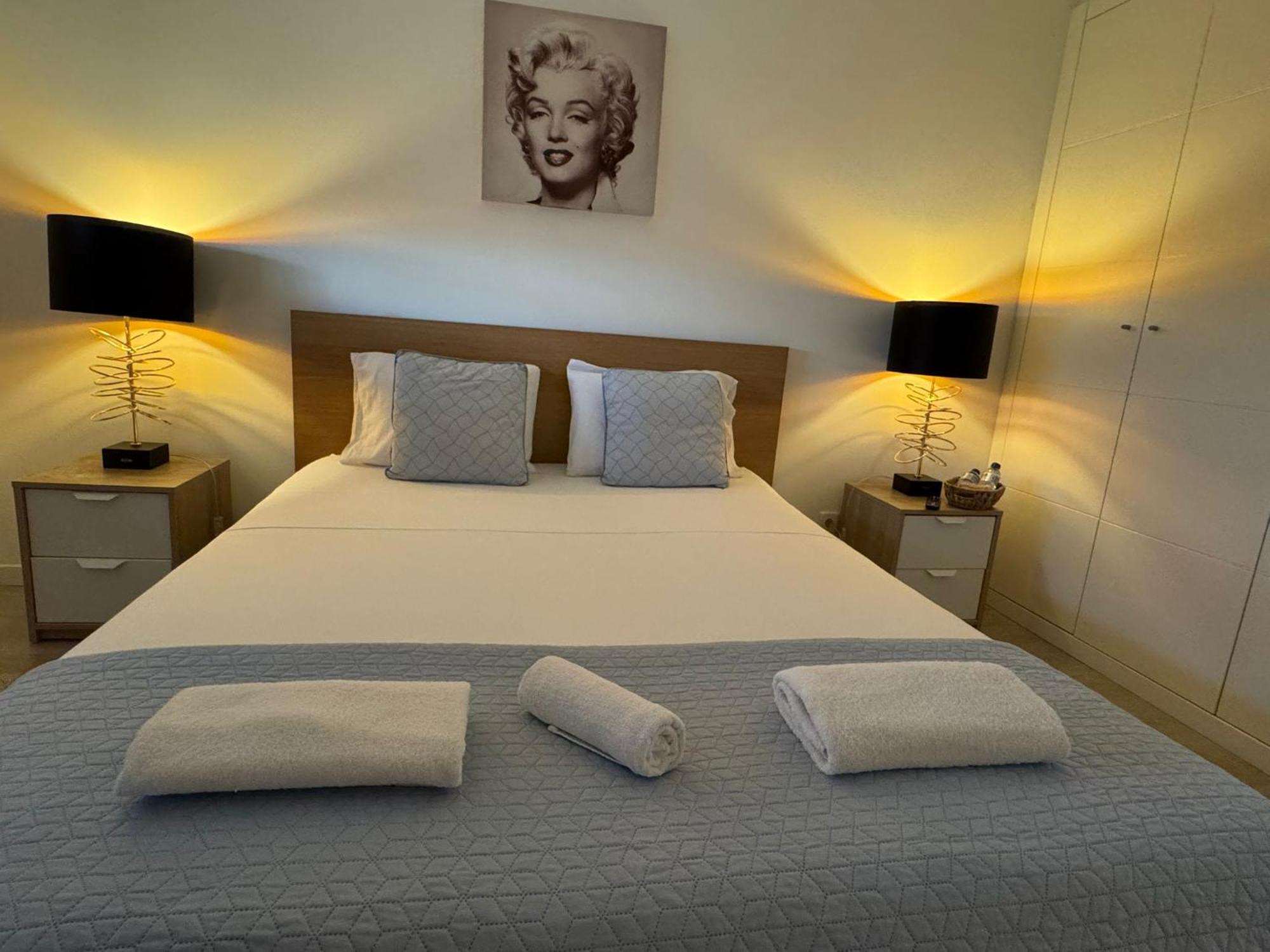 Airport Room Лісабон Екстер'єр фото
